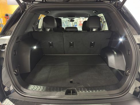 Used 2025 Chevrolet Equinox LT w/ Convenience Package II image 20