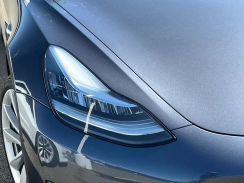 Used 2018 Tesla Model 3 Long Range RWD image 14