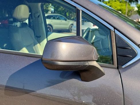 Used 2024 Toyota Sienna XLE FWD image 9