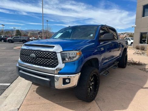 Used 2018 Toyota Tundra SR5 w/ TRD Off Road Package AWD/4WD image 3