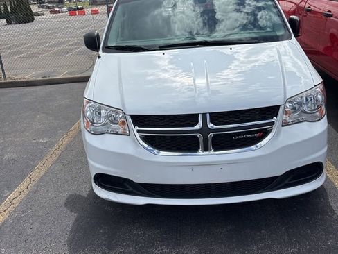 Used 2016 Dodge Grand Caravan American Value Package image 1