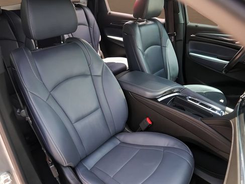 Used 2023 Buick Enclave Essence FWD image 29