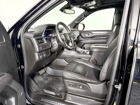 Used 2023 Chevrolet Suburban RST w/ Luxury Package AWD/4WD image 38