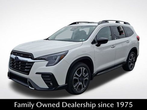 Used 2025 Subaru Ascent Touring image 3