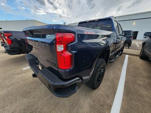 Used 2020 Chevrolet Silverado 1500 Custom Trail Boss w/ Custom Convenience Package AWD/4WD image 4
