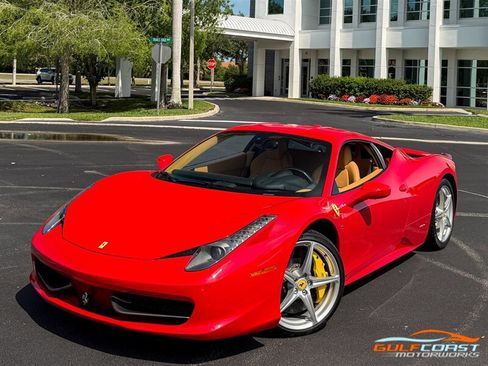 Used 2011 Ferrari 458 Italia Coupe RWD image 8