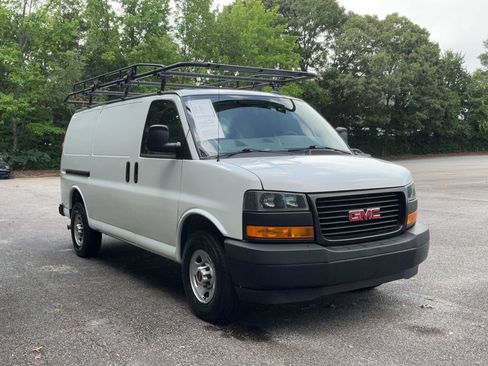 Used 2022 GMC Savana 2500 w/ Driver Convenience Package RWD image 1