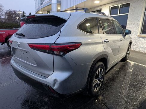 Used 2020 Toyota Highlander XLE image 5