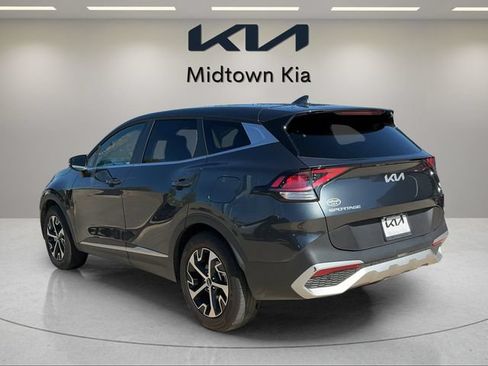 Used 2025 Kia Sportage EX FWD image 5