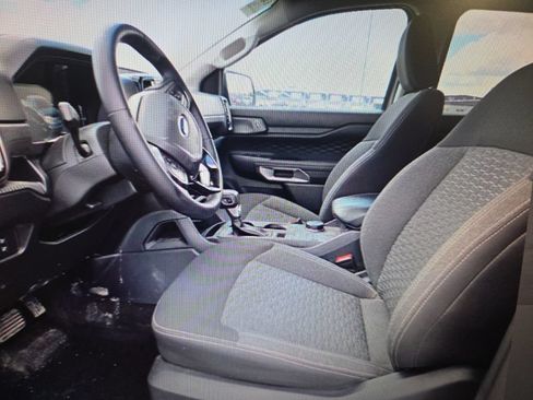 Used 2025 Ford Ranger XLT AWD/4WD image 6
