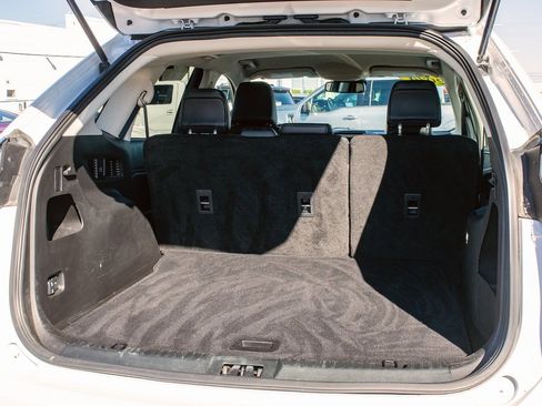 Used 2024 Ford Edge SEL image 6