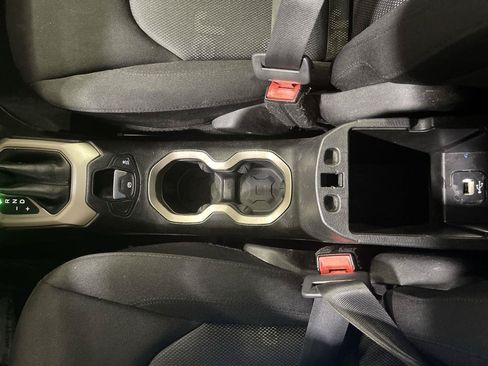 Used 2016 Jeep Renegade Latitude AWD/4WD image 20