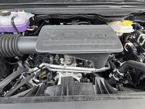 New 2026 RAM 1500 Express AWD/4WD image 21