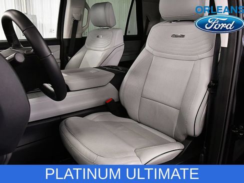 Used 2025 Ford Expedition Platinum w/ Platinum Ultimate Package AWD/4WD image 29