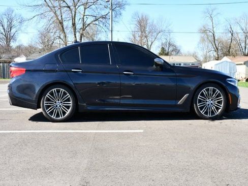 Used 2018 BMW M550i xDrive image 8