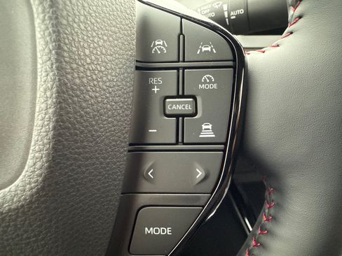 New 2026 Toyota Prius Plug-In Hybrid FWD image 31