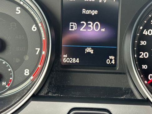 Certified 2021 Volkswagen Atlas Cross Sport SE image 22