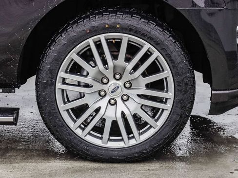 Used 2024 Ford Expedition Max Limited image 11