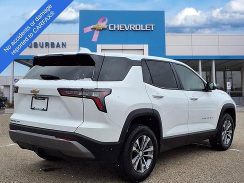 Used 2025 Chevrolet Equinox LT image 4