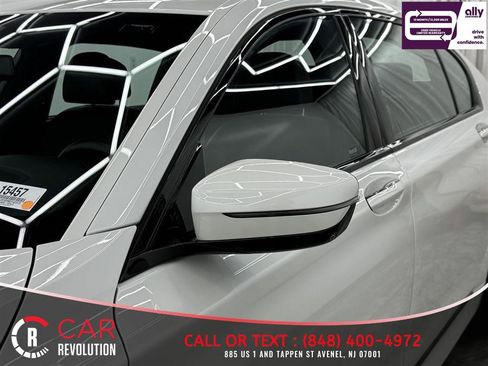 Used 2021 BMW 750i xDrive w/ Luxury Rear Seating Package image 39