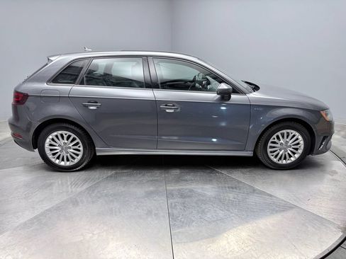 Used 2016 Audi A3 e-tron Premium FWD image 4