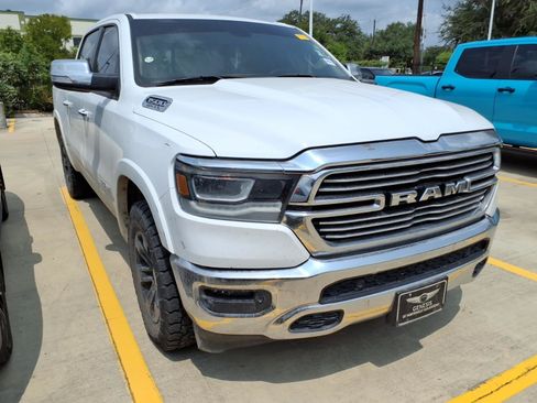 Used 2020 RAM 1500 Laramie RWD image 3