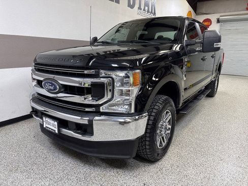 Used 2022 Ford F250 XL w/ STX Appearance Package image 3