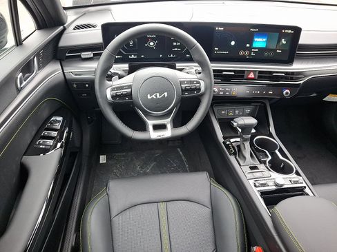 New 2026 Kia K5 GT w/ GT1 Package FWD image 7