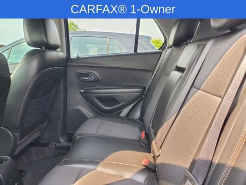 Certified 2022 Chevrolet Trax LT w/ LT Convenience Package AWD/4WD image 25