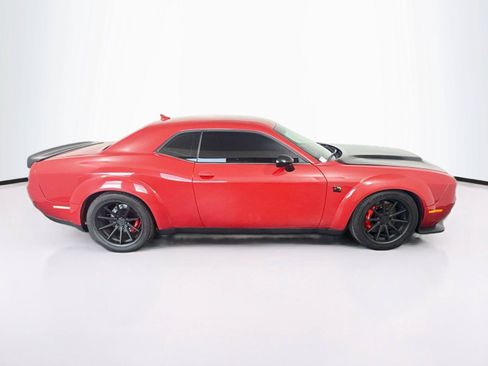 Used 2015 Dodge Challenger R/T Scat Pack w/ Leather Interior Group RWD image 6