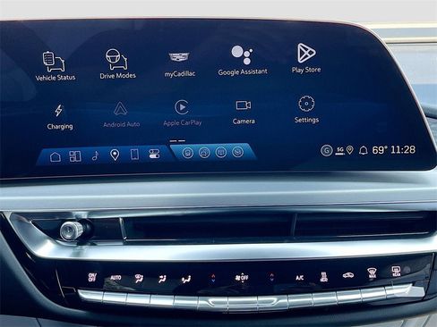 New 2026 Cadillac Lyriq Sport image 15