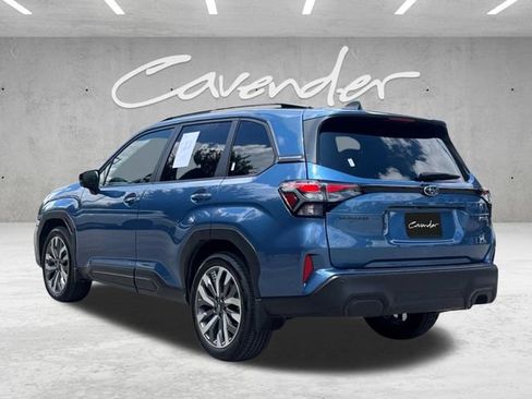 Used 2025 Subaru Forester Touring AWD/4WD image 17