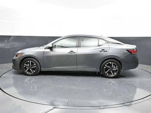 Used 2025 Nissan Sentra SV FWD image 8
