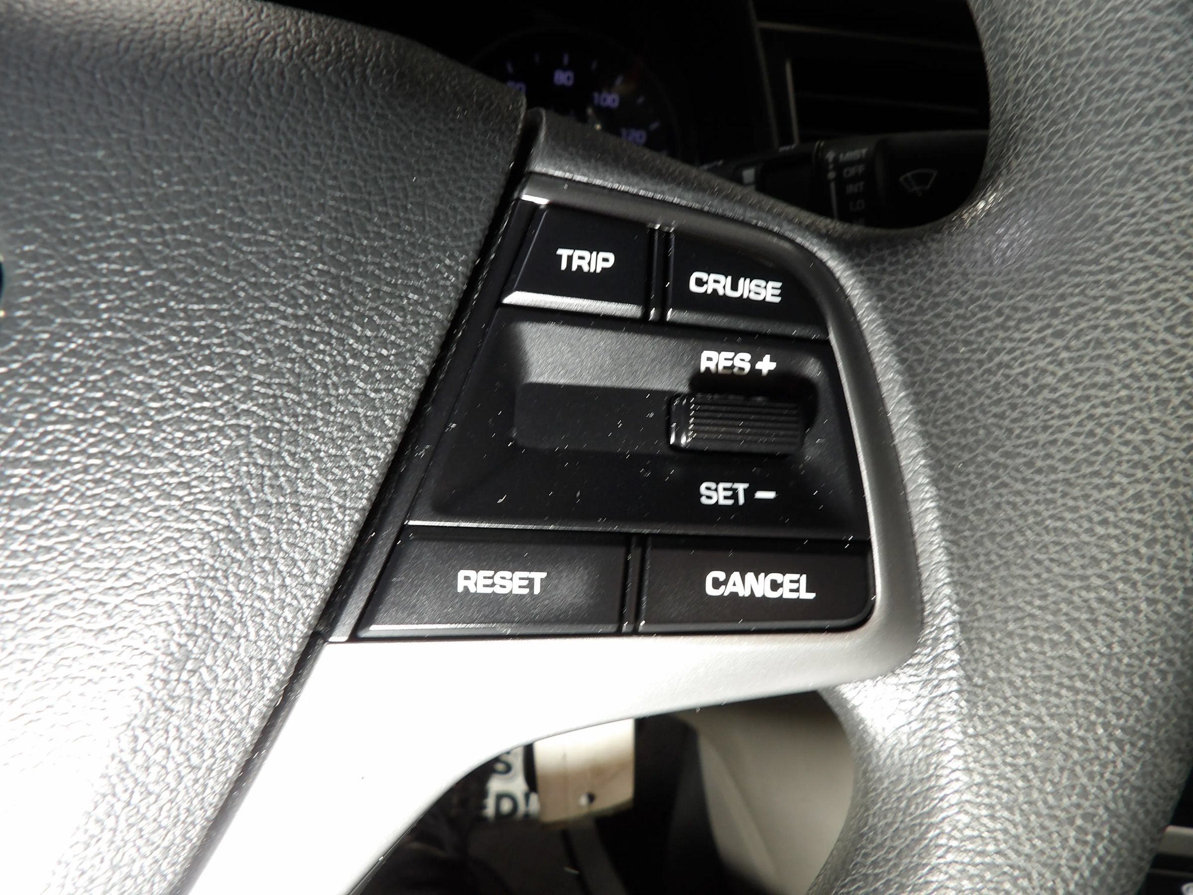 Used 2017 Hyundai Elantra SE FWD image 14