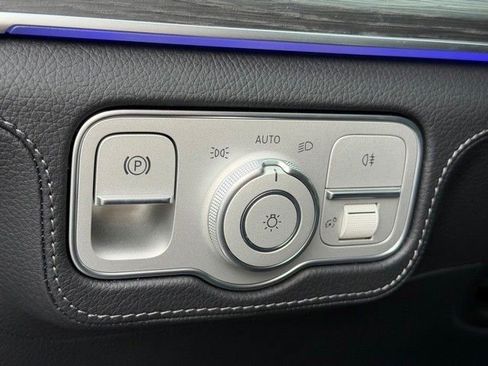 New 2026 Mercedes-Benz GLE 450 4MATIC image 17