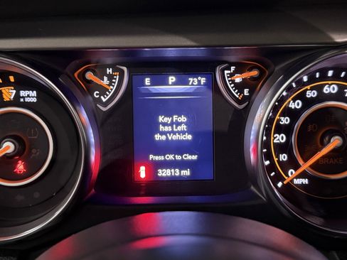 Used 2022 Jeep Wrangler Unlimited Sport image 25