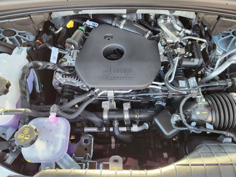 New 2026 Jeep Grand Cherokee L Limited image 25