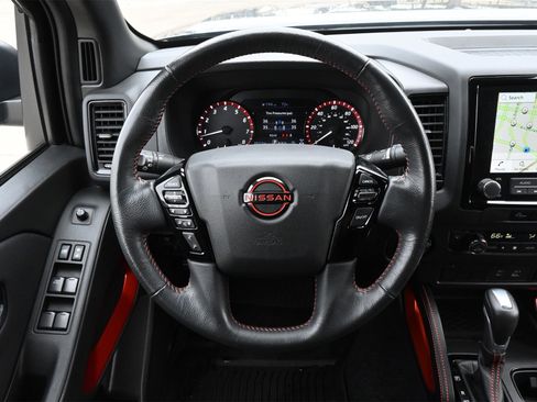 Used 2024 Nissan Frontier PRO-4X w/ Off-Road Protection Package image 10