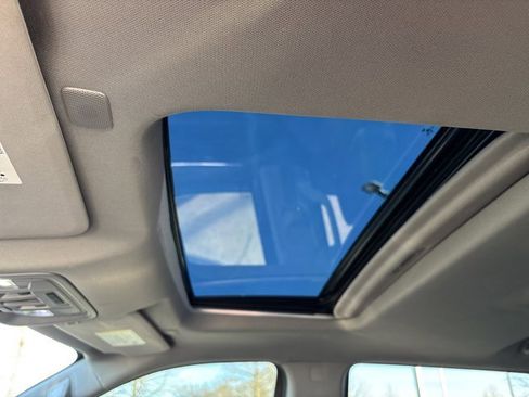 Used 2022 GMC Sierra 1500 SLT image 21