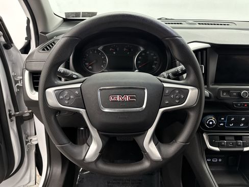 Used 2022 GMC Terrain SLE image 12