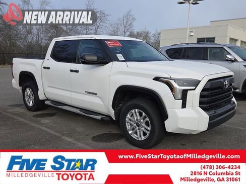 Used 2023 Toyota Tundra SR5 w/ SR5 Convenience Package image 1