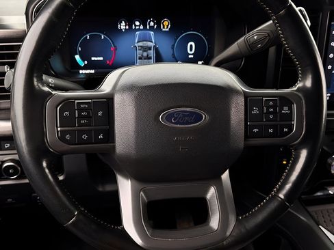 Used 2023 Ford F250 Lariat w/ Sport Appearance Package AWD/4WD image 18