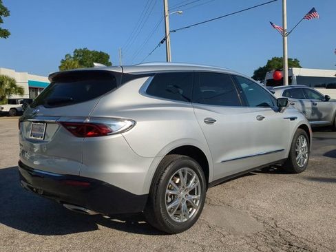 Used 2022 Buick Enclave Essence w/ Experience Buick Package image 4