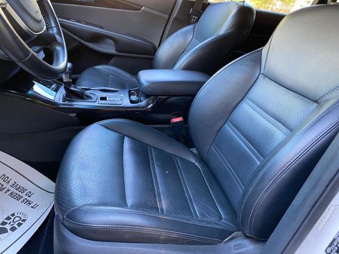 Used 2020 Kia Sorento EX FWD image 27
