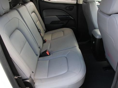 Used 2022 Chevrolet Colorado W/T w/ WT Convenience Package AWD/4WD image 26
