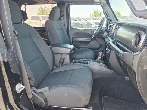 Used 2020 Jeep Wrangler Sport AWD/4WD image 17