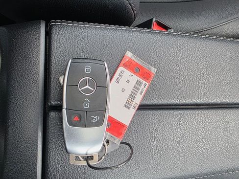 Used 2025 Mercedes-Benz CLA 250 image 15