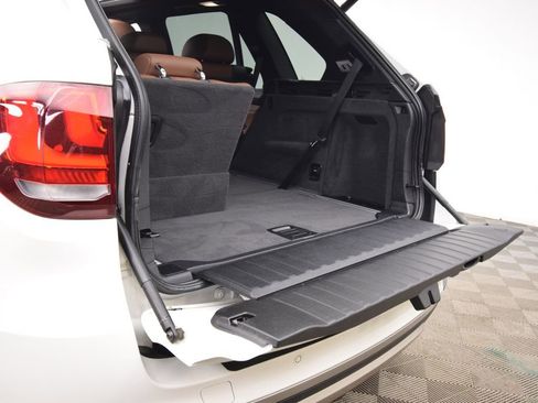 Used 2018 BMW X5 xDrive35d image 31