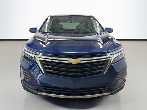 Used 2023 Chevrolet Equinox LT w/ Driver Convenience Package AWD/4WD image 2