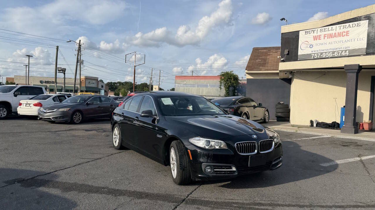 Used 2016 BMW 528i xDrive Sedan AWD/4WD image 4